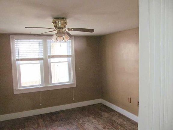 4th image of 4546 Zoeller Ave