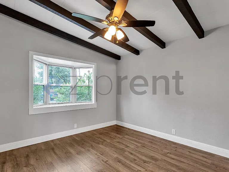 717 Pebble Dr — Photo 17