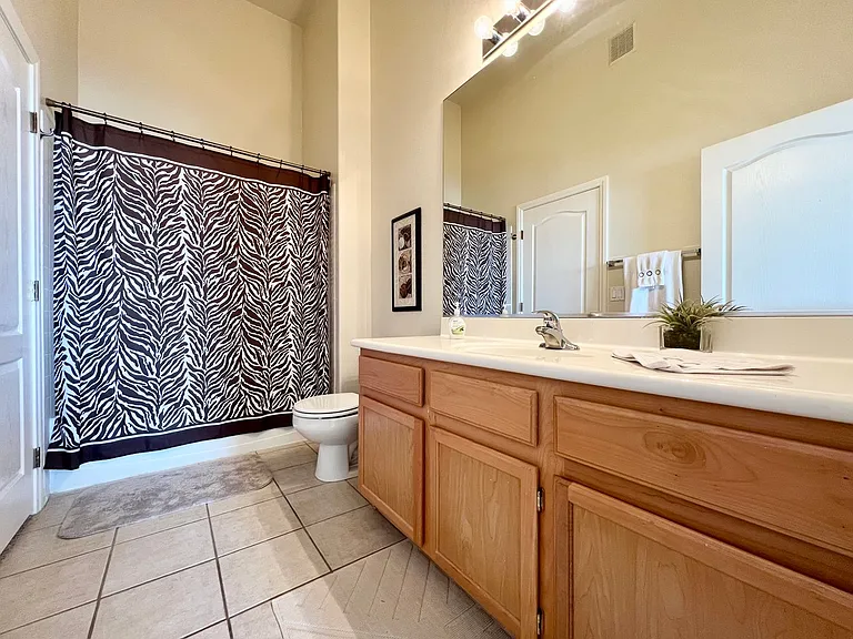 700 Carnegie St #222 — Photo 9
