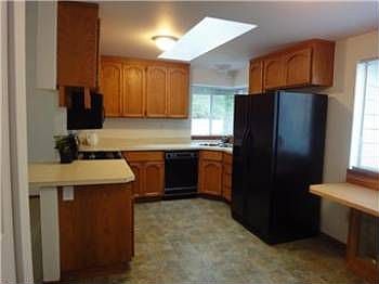 4th image of 12402 SE 221st Pl