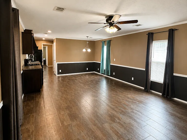 Spacious living room/dining room and kitchen