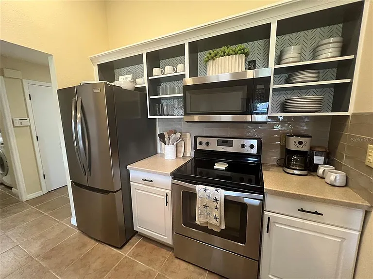 451 Rio De Janeiro Ave — Photo 10