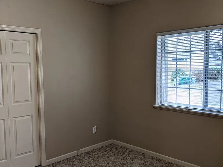 2754 Chad Dr — Photo 10