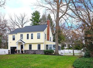 8 Green Ridge Rd, Yardley, PA 19067