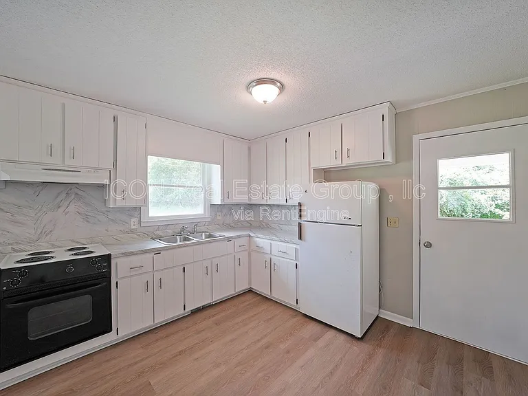 251 Hog Farm Cir — Photo 9