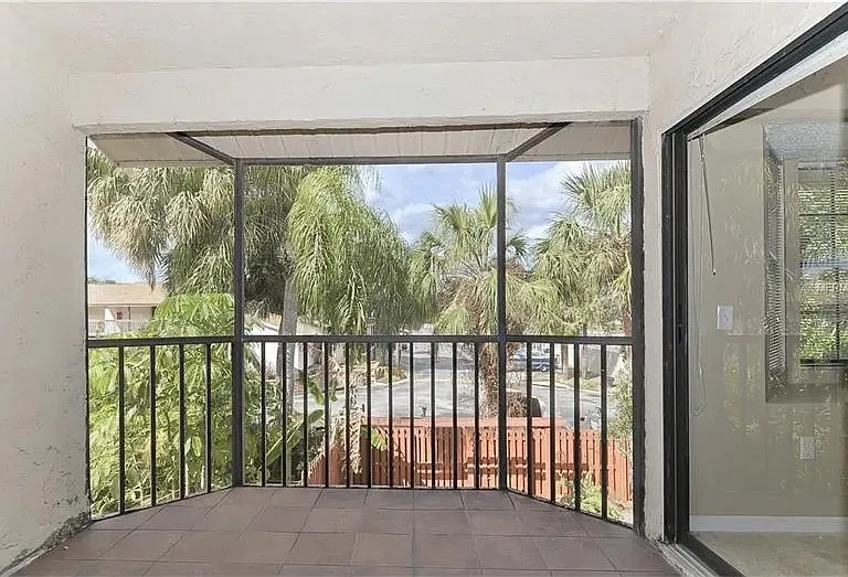 10494 Saint Tropez Pl — Photo 17