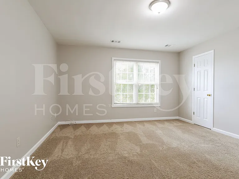 55 Foster Trace Dr — Photo 8