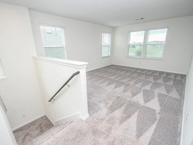 5027 Hickory Deer Ln — Photo 12