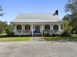 18088 Fairway View Dr, Biloxi, MS 39532