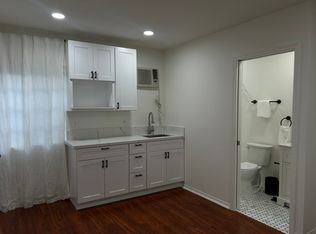 11817 Stagg St, North Hollywood, CA 91605