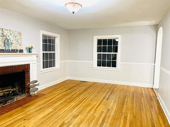 2nd image of 716 N 5th St