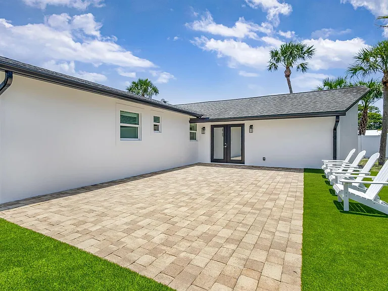 204 W Whitney Dr — Photo 38