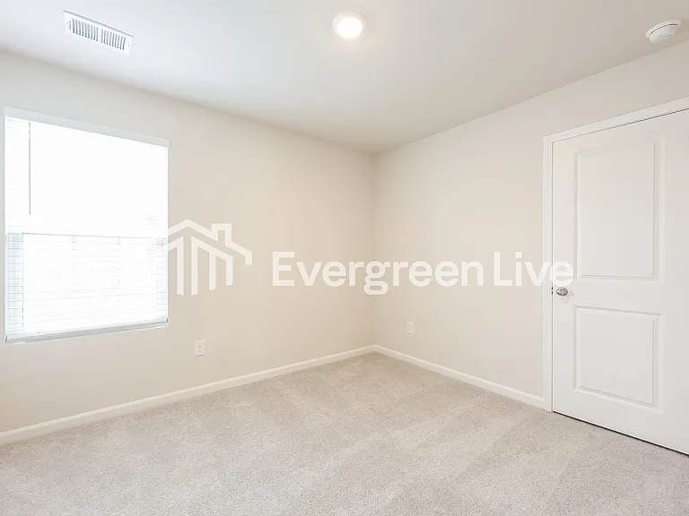 207 Meadow Gate Ct — Photo 10