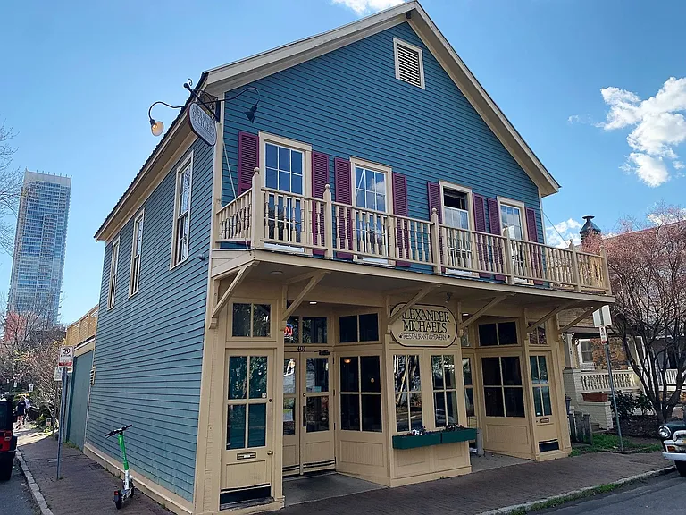 Neighborhood Restaurant & Pub