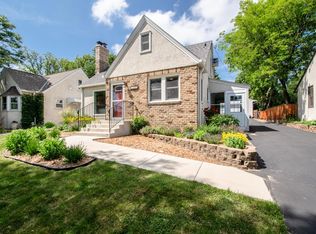 1137 Montana Ave W, Saint Paul, MN 55108
