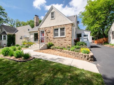 1137 Montana Ave W, Saint Paul, MN, 55108