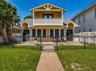 1029 N Bishop Ave, Dallas, TX 75208