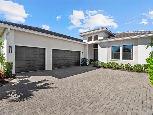 5064 Kiva Cir, Lakewood Ranch, FL 34211