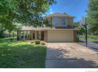 7526 Royalwood Way, Tulsa, OK 74131