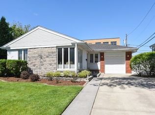 340 S Fair Ave, Elmhurst, IL 60126