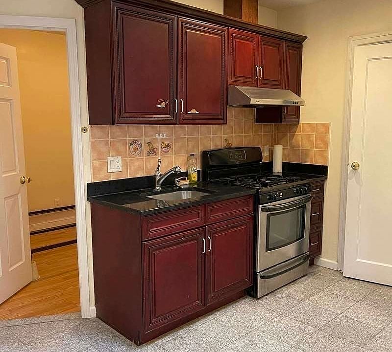 1st image of 23-09 31st Ave #2R