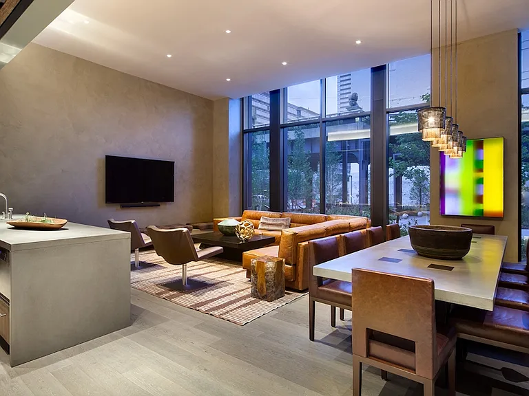 505 W 29th St #21C — Photo 14