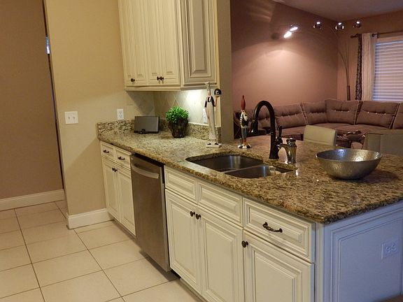 4th image of 6136 Jasmine Vine Dr