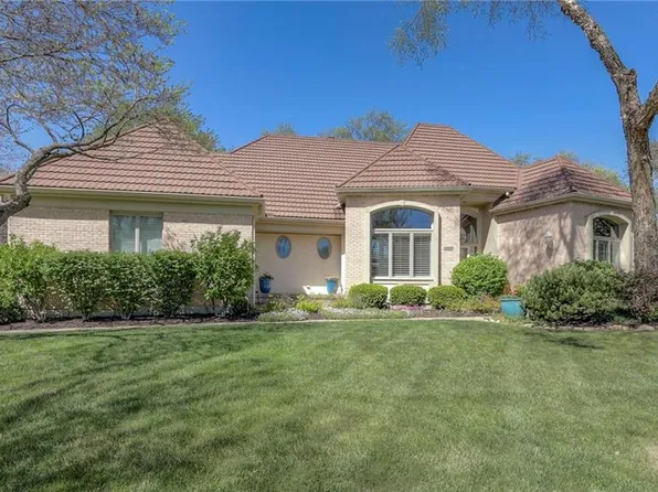 5016 W 148th St, Leawood, KS 66224