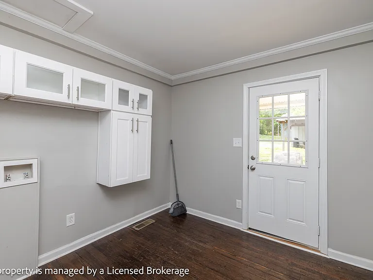 20445 Saint Martin Rd — Photo 24