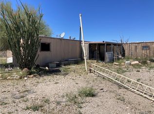 10325 Angell Rd, Yucca, AZ 86438