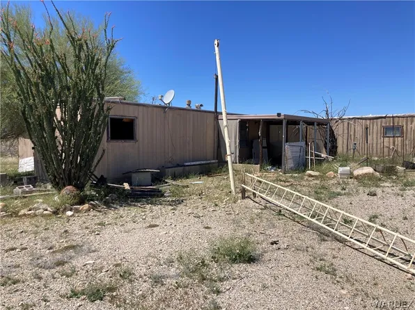 10325 Angell Rd, Yucca, AZ 86438