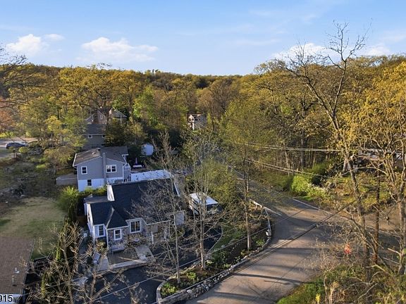 5th image of 101 Pitney Rd