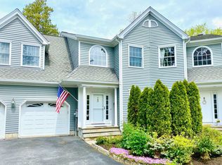 15 Old Stamford Rd APT B, New Canaan, CT 06840