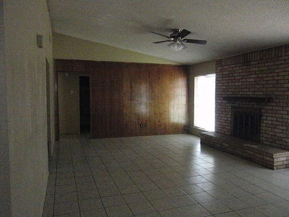 5th image of 5206 Belaire Dr