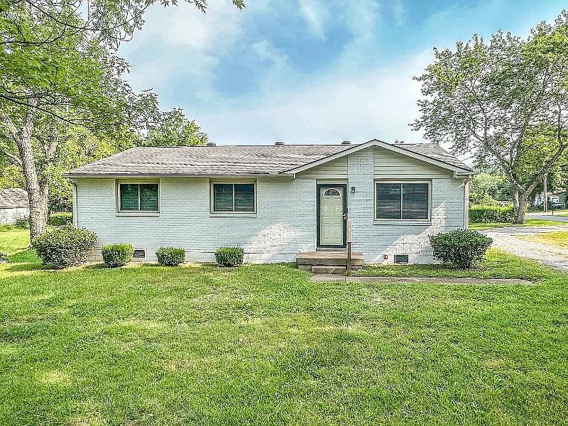 1st image of 709 Liberty Pike