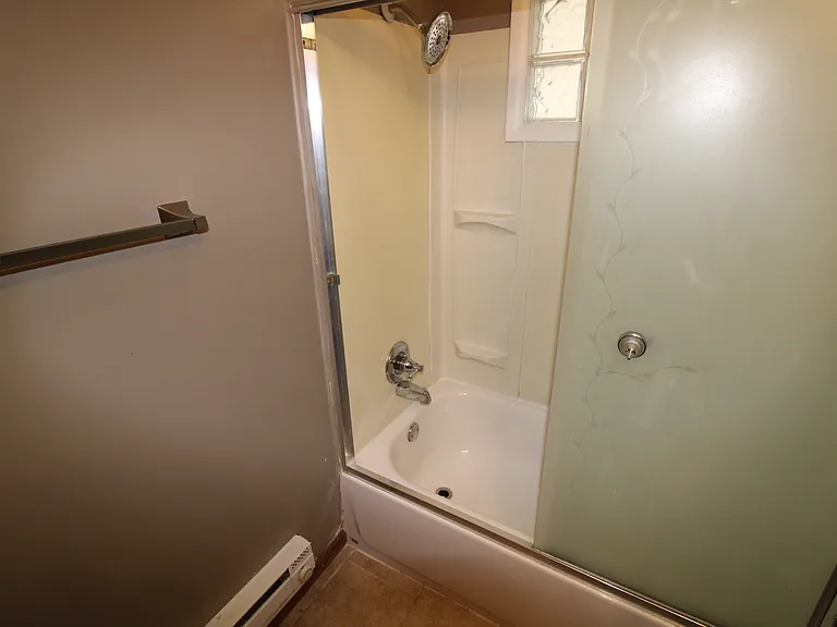 218 Alexander Ave #APART1 — Photo 35