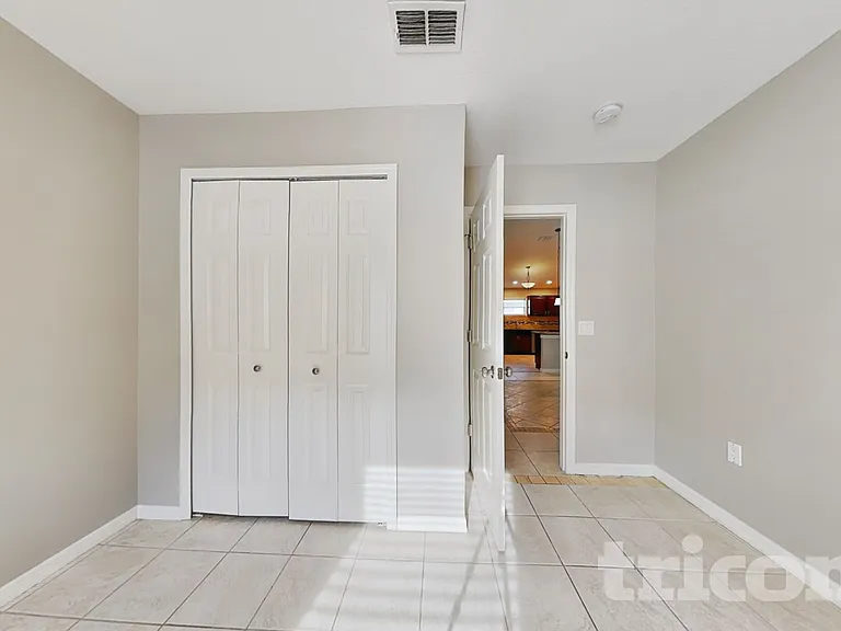 2517 Clareside Dr — Photo 17