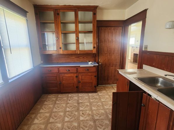 44 Girard Pl UNIT 2