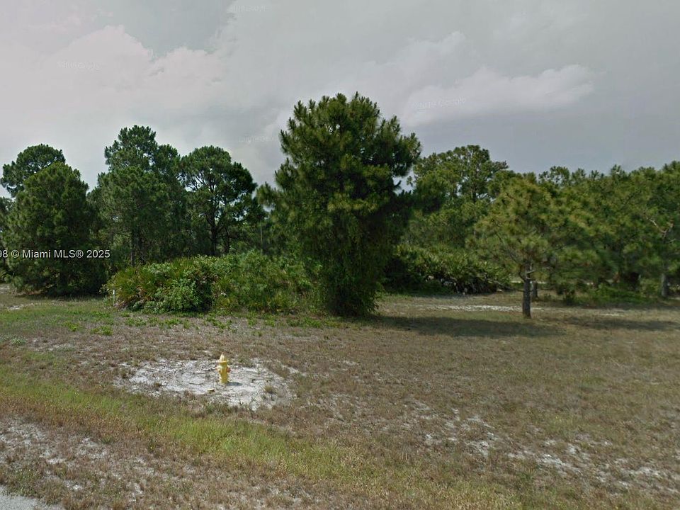 2nd image of 14 Rudder Ln