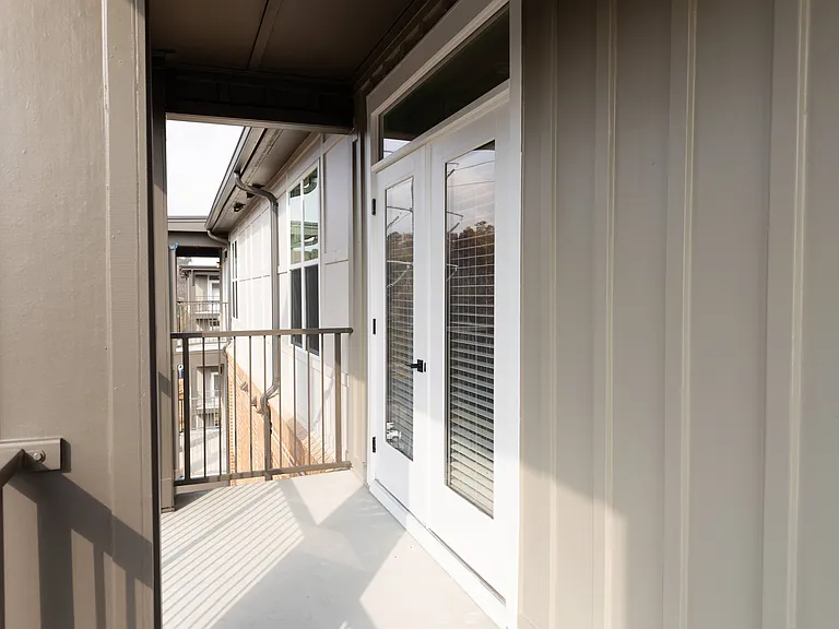 District on the Etowah Apartments — Photo 34