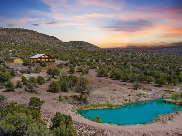 18723 E Knight Creek Rd, Kingman, AZ 86401