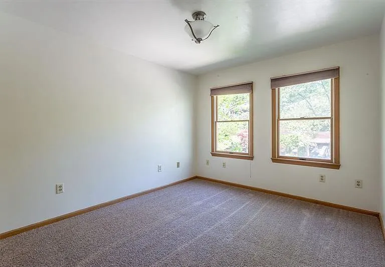 5632 Pocusset St — Photo 14