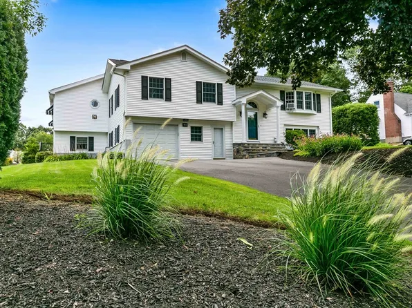 514 Elm St, Marlborough, MA 01752