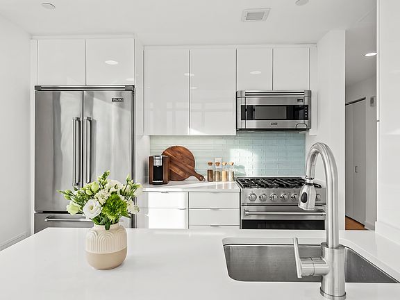 2nd image of 1113 York Ave #Penthouse 1