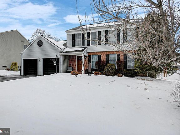 3rd image of 65 Ridgeview Dr