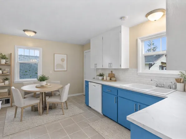 1016 Rockefeller Ave, Everett, WA 98201