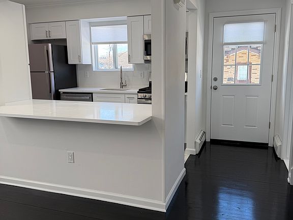 2nd image of 12 Central Dr APT 1