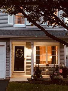 2812 Loveland St, Naperville, IL, 60564