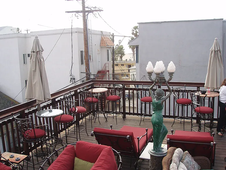 20 Westminster Ave #3 — Photo 23