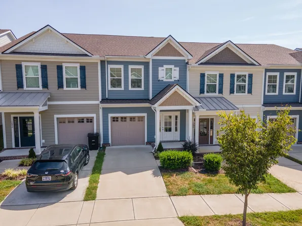 1086 Sweetleaf Dr, Franklin, TN 37064